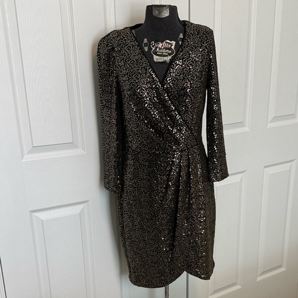 Eliza J Dresses & Skirts - Eliza J Black metallic Sequin Long Sleeve Dress Evening Prom✨